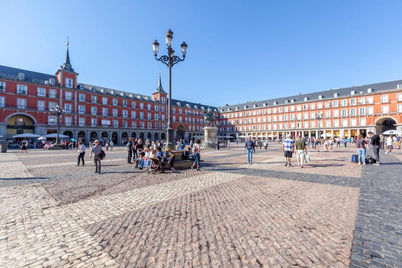 Luxury Belmont Puerta Del Sol Appartement Madrid Buitenkant foto