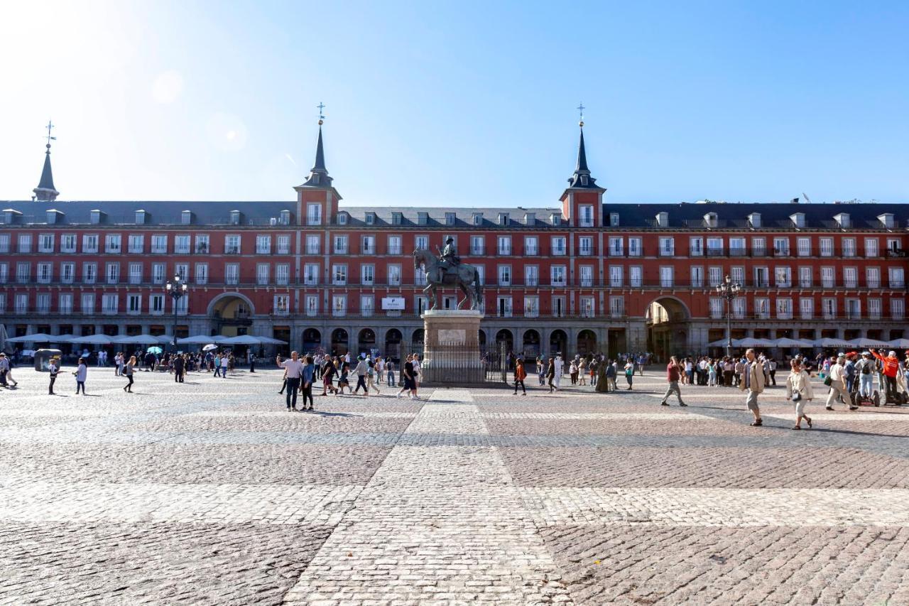 Luxury Belmont Puerta Del Sol Appartement Madrid Buitenkant foto
