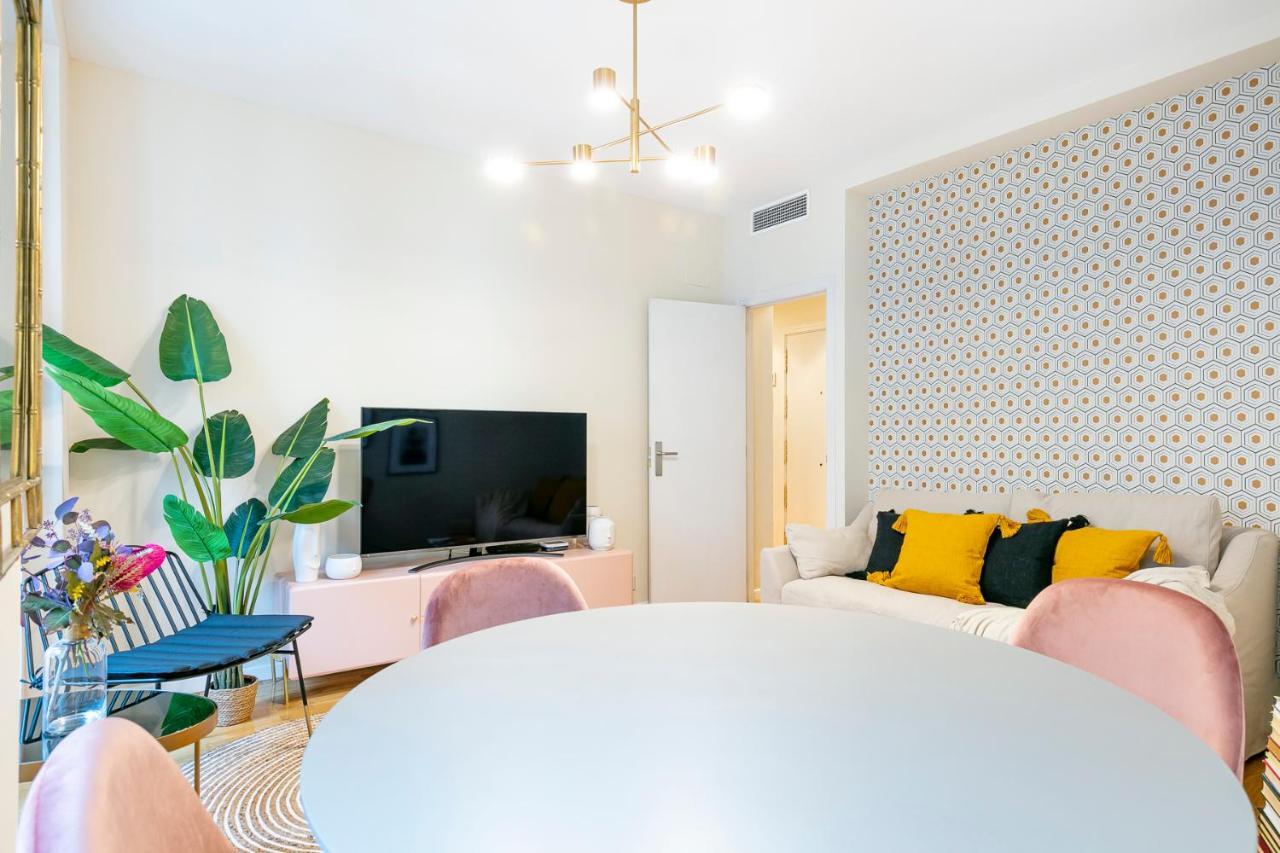 Luxury Belmont Puerta Del Sol Appartement Madrid Buitenkant foto