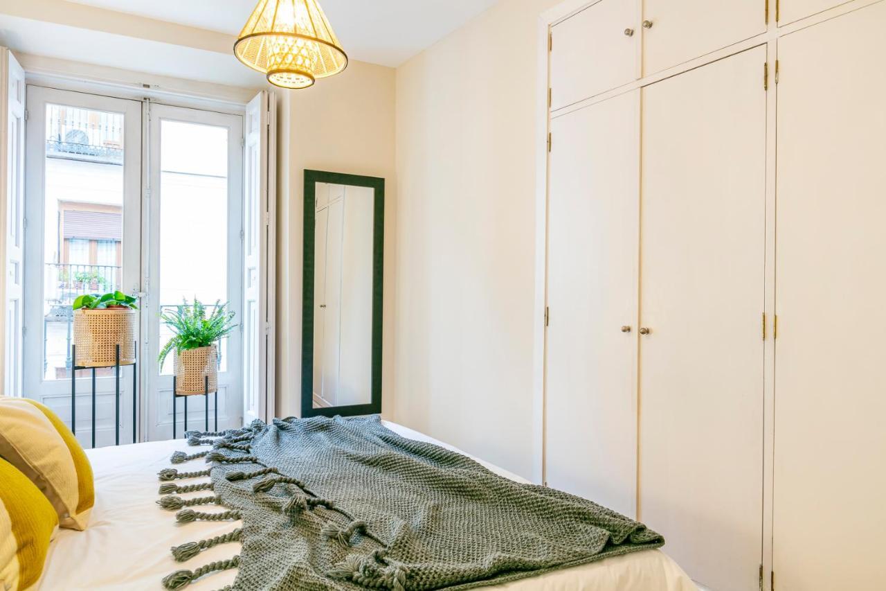 Luxury Belmont Puerta Del Sol Appartement Madrid Buitenkant foto
